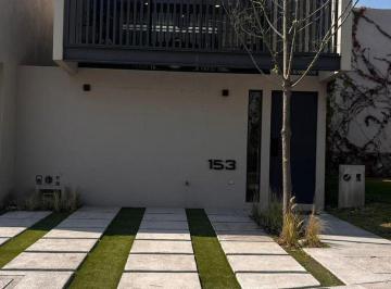 Foto 1 · Casa en Venta ''Zibata''