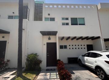 Casa en condominio de 3 habitaciones, Cuernavaca · Casa de 192 m² con 3 Recámaras en Venta en Palmira Cuernavaca Morelos