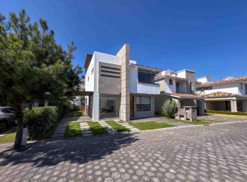 Foto 1 · Casa en Venta en Condado del Valle Metepec, con 3 Habitaciones y Roof Garden