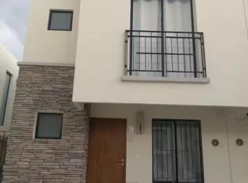 Foto 1 · Casa Amueblada en Renta Capital Sur