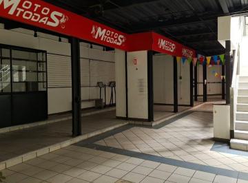 Local comercial · 600m² · 2 Recámaras · 2 Estacionamientos · Local en Centro