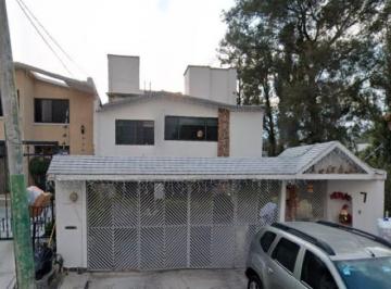 Casa de 4 habitaciones, Naucalpan de Juárez · Casa de 185 m² con 4 Recámaras en Venta en Jardines de Satélite