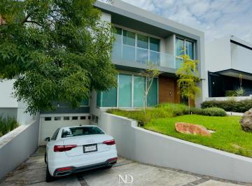 Casa de 5 habitaciones, Zapopan · Residencia en Venta Fracc. Los Sueños Residencial