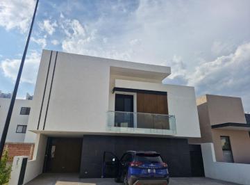 Casa en condominio de 4 habitaciones, Corregidora · Casa en Renta a Estrenar, Hacienda Carlota, Corregidora, Qro. - D. E.