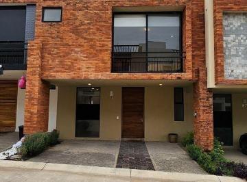 Casa de 3 habitaciones, Zapopan · Casa en Renta en Coto Sivec Capital Norte, Zapopan
