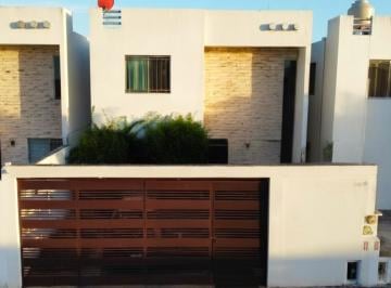 Casa · 144m² · 3 Recámaras · 2 Estacionamientos · Casa Equipada en Venta Ubicada en Fraccionamiento Las Américas II
