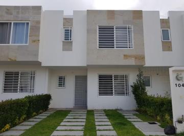 Foto 1 · Casa en Renta en Cordillera Residencial, Internet y Mtto del Coto Incluidos