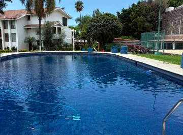Casa de 3 habitaciones, Cuernavaca · Casa en Renta Dentro de Fraccionamiento en Zona Dorada