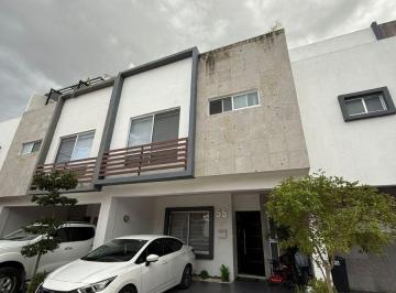 Casa de 3 habitaciones, Zapopan · Casa en Venta en El Fortin Mariano Otero