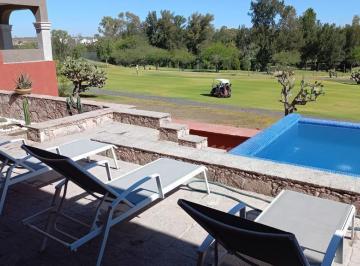 Casa · 450m² · 5 Recámaras · 2 Estacionamientos · Casa de 650 m² con 5 Recámaras en Venta en Malaquin La Mesa