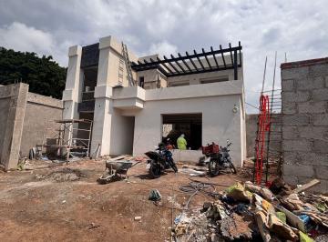 Casa de 3 habitaciones, Cuernavaca · Casa de 260 m² con 3 Recámaras en Venta en Jardines de Delicias, Cuernavaca Morelos