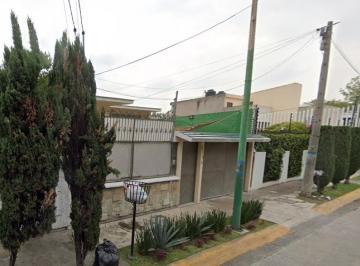 Casa de 3 habitaciones, Naucalpan de Juárez · Casa de 300 m² con 3 Recámaras en Venta en Jardines de La Florida