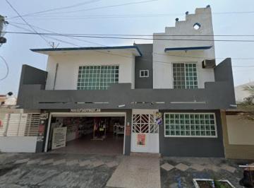 Casa de 3 habitaciones, Boca del Río · Venta Casa Hacienda, Estatuto Jurídico, Veracruz, Ver. a S F (D Z)