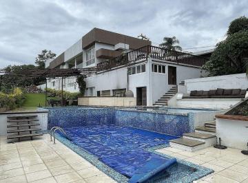 02989d7c1659047141fccf015b7696c93d732d5914f0a5e36c7849ef029dab7d · Espectacular Casa Renta en Cuernavaca con Hermosa Vista y Seguridad 24/7