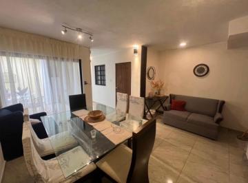 Casa de 4 habitaciones, Monterrey · Casa en Venta en Mitras Norte