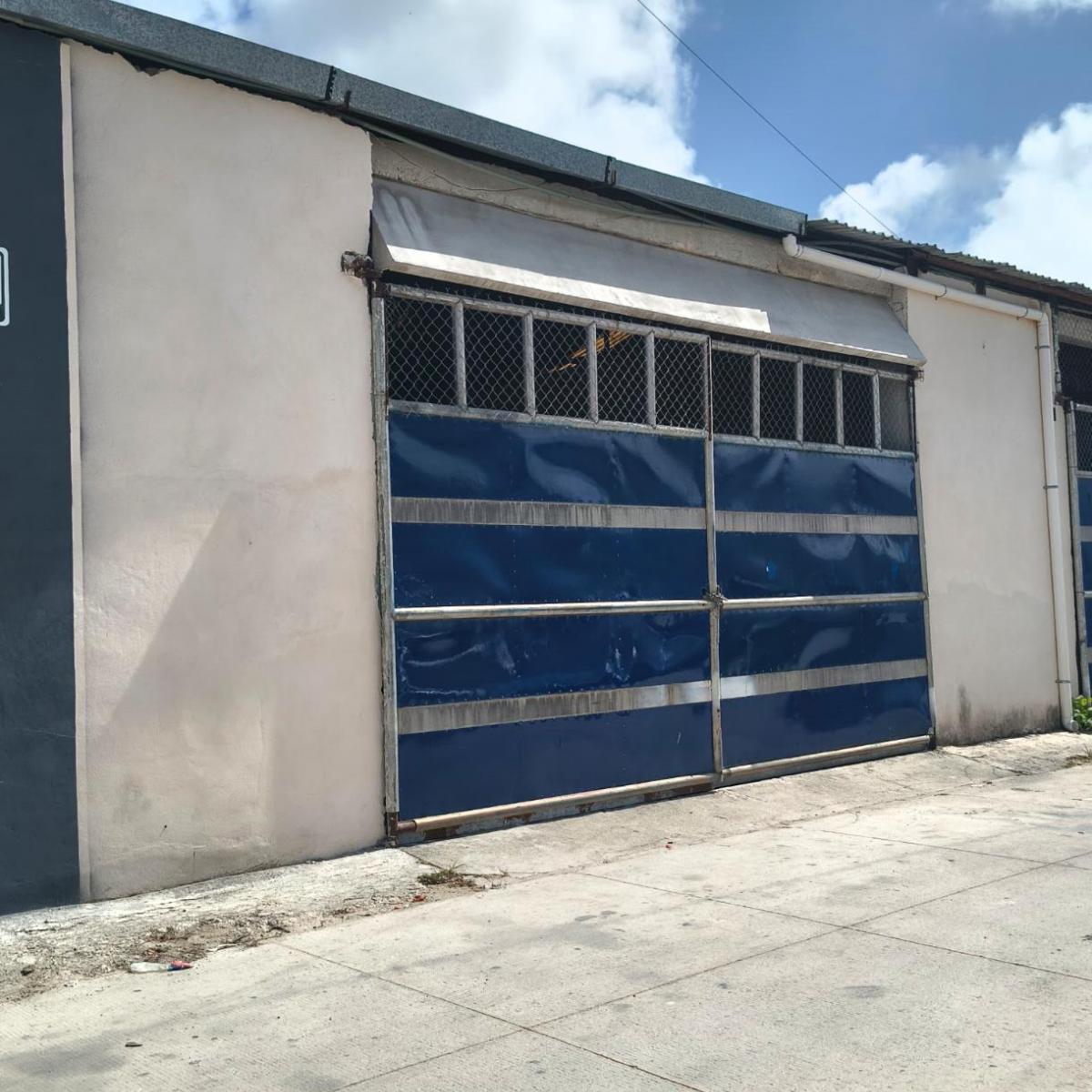 Bodega de 200 m&sup2;
