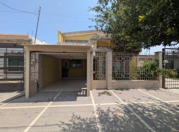 Casa · 180m² · 5 Recámaras · 1 Estacionamiento · Habitaciones en Renta Para Estudiante o Residente de Medicina en Centro de Torreon, Coah