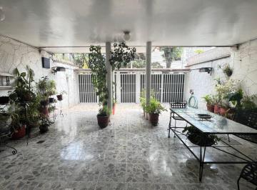 Casa de 3 habitaciones, Miguel Hidalgo · Casa Sola con Amplio Potencial en Una de Las Mejores Ubicaciones de Polanco