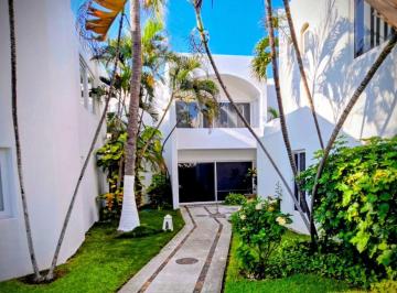 Casa en condominio · 547m² · 6 Recámaras · Casa en Exlusivo Condominio en Manzanillo, Colima