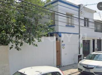 Casa · 209m² · 3 Recámaras · Casa en Venta Maria Luisa