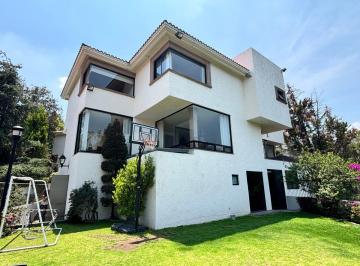 Casa en condominio de 3 habitaciones, La Magdalena Contreras · Hermosa Casa en Condominio con Vistas Verdes, un Remanso de Paz en La Ciudad