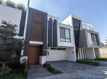 Casa de 3 habitaciones, Zapopan · Casa en Venta en Solares