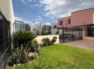 Casa en condominio · 100m² · 3 Recámaras · 1 Estacionamiento · Casa en Renta en Parques del Centinela, Zapopan