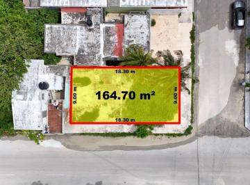 Terreno / Lote , Progreso · En Venta Terreno en Esquina en Progreso a 2 Calles del Mar