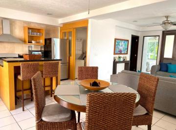 Casa en condominio de 1 habitación, Puerto Vallarta · Condominio en Renta, Zona Hotelera a 1 Cuadra de La Playa