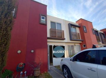 Casa en condominio · 76m² · 2 Recámaras · 1 Estacionamiento · Casa en Venta en Cantabria III, Zapopan