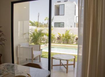 Casa de 3 habitaciones, Conkal · Casa con Alberca y Terraza en Comunidad Planeada en Venta