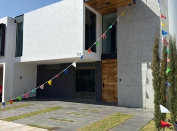 Casa de 4 habitaciones, Tlajomulco de Zúñiga · Casa en Venta en La Rioja - Azofra 118