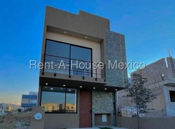 Casa de 3 habitaciones, El Marqués · Casa Moderna con Terraza en Capital Sur | 3 Recámaras | Condominio con Amenidades