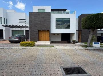 Casa en condominio de 3 habitaciones, San Andrés Cholula · Casa en Renta | Clúster 888