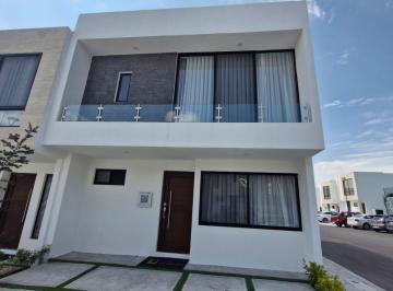 Casa · 182m² · 3 Recámaras · 2 Estacionamientos · Casa en Venta en Zibatá El Marqués, Querétaro