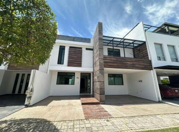 Casa en condominio de 3 habitaciones, San Andrés Cholula · Casa en Renta Parque Guanajuato Lomas de Angelopolis Cascatta