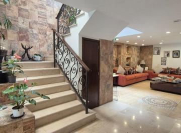 Casa de 4 habitaciones, Huixquilucan · Casa en Venta en Lomas de Tecamachalco