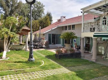 Casa · 800m² · 3 Recámaras · 6 Estacionamientos · Residencia, 700 m², Piscina, Jardín, Gimnasio, Terraza 6 Autos