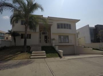 Casa de 4 habitaciones, Zapopan · Casa Residencial en Renta Ubicada en Puerta de Hierro, Zapopan Jalisco