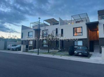 Departamento de 3 habitaciones, El Marqués · Vendo Planta Alta Duplex con Roof en Zakia Privada con Amenidades 3 Recamaras 3 Baños 2 Autos