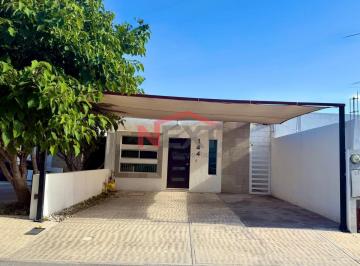 Foto principal · Casa en Renta en Villas de San José Saltillo | 3 Recámaras | Cocina Equipada | Cochera 2 Autos