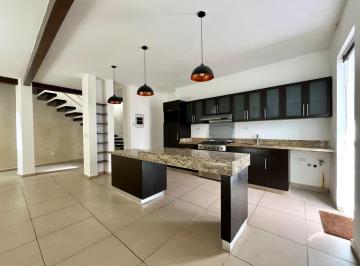 Casa · 225m² · 3 Recámaras · 2 Estacionamientos · Casa en Renta en Selvamar Residencial Sin Muebles