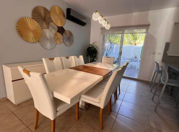 Casa · 157m² · 3 Recámaras · 2 Estacionamientos · Casa en Renta en La Joya Campestre | Amueblada y con Paneles Solares
