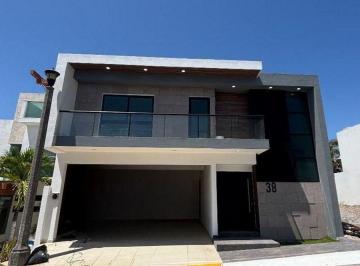 Casa de 3 habitaciones, Alvarado · Lomas Residencial Casa Nueva en Venta, 3 Recámaras Cada Una con Baño, Alberca Riviera Veracruzana.