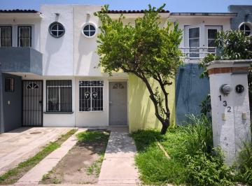 Departamento de 2 habitaciones, San Pedro Tlaquepaque · Casa en Venta Dentro de Coto Privado | Villa Fontana, Tlaquepaque