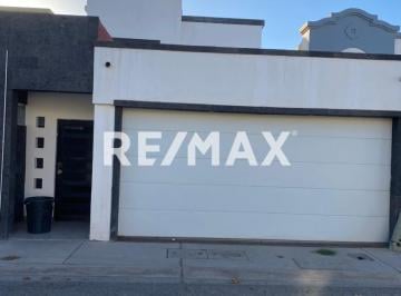 Casa · 3 Recámaras · En Renta Casa en Villa del Cedro - (4)