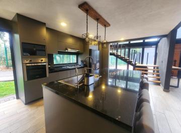 Casa en condominio · 235m² · 3 Recámaras · 2 Estacionamientos · Casa en Venta en Condominio - (4)