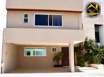 Casa de 3 habitaciones, San Andrés Cholula · Exclusiva Casa en Venta en Lomas de Angelopolis Ubicaciòn Privilegiada Frente a Barrio Cascatta