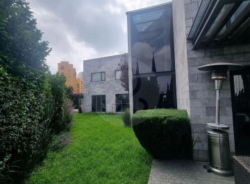 Casa · 600m² · 4 Recámaras · 2 Estacionamientos · Casa en Venta en Hacienda de Las Palmas