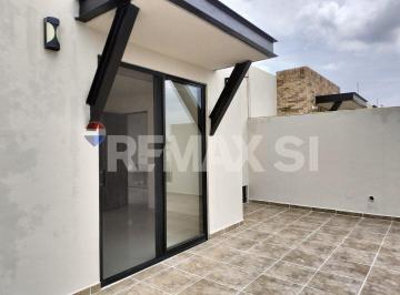 Casa · 196m² · 3 Recámaras · 2 Estacionamientos - Remax Si · Rcr Casa Renta El Encanto Refugio